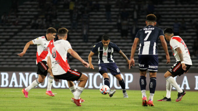 jugada T Foto Ariel Cuellar