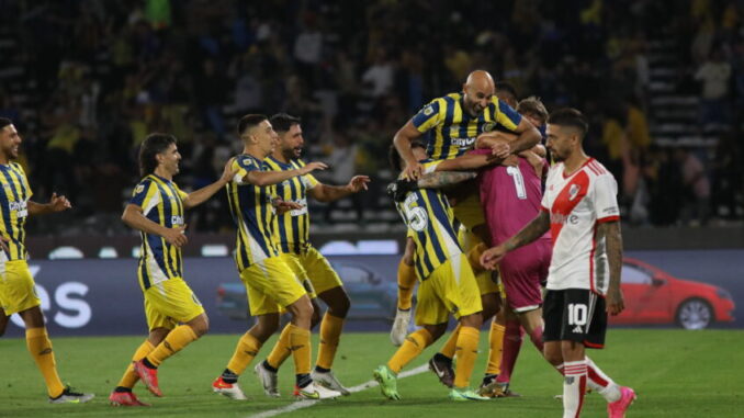 RIVER - R. CENTRAL SEMIFINAL Festejo de ROSARIO CENTRAL jugara la final en Santiago del Estero